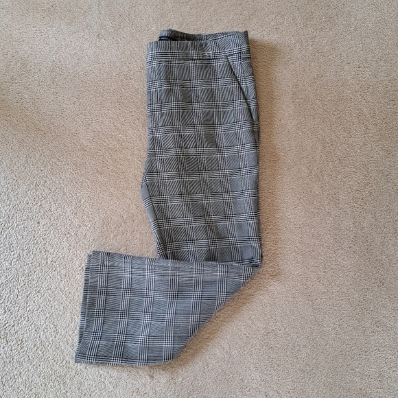 Zara Cropped Kick Flare Pants Plaid Women's Size 8 Black Grey White Wide Leg - Picture 11 of 11
